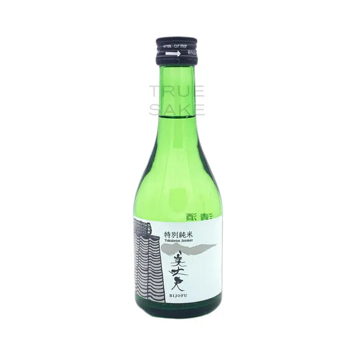 Bijofu Tokubetsu Junmai Sake 300ml